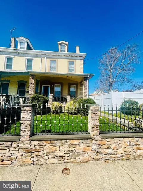 6314 Keystone St, Philadelphia, PA 19135