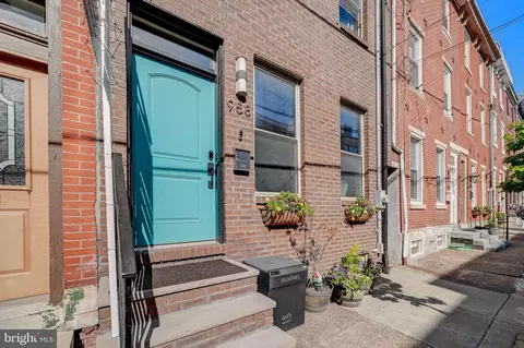 958 N Randolph St, Philadelphia, PA 19123