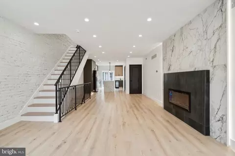 5338 Locust St, Philadelphia, PA 19139