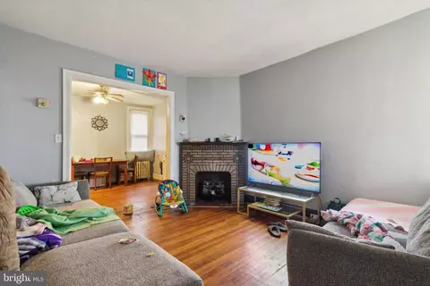 5219 W Clarkson Ave, Philadelphia, PA 19144