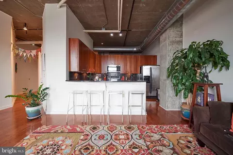 113 N Bread St #3H8, Philadelphia, PA 19106