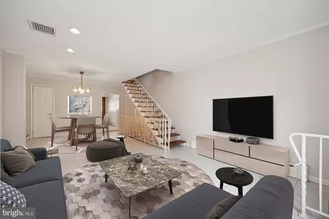 2436 S Bancroft St, Philadelphia, PA 19145