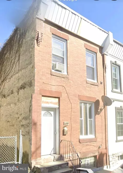 2715 N Garnet St N, Philadelphia, PA 19132