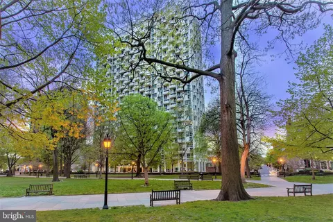 604 S 36 S Washington Sq #3111, Philadelphia, PA 19106