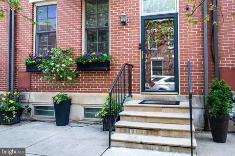 931 S 2nd St #A6, Philadelphia, PA 19147