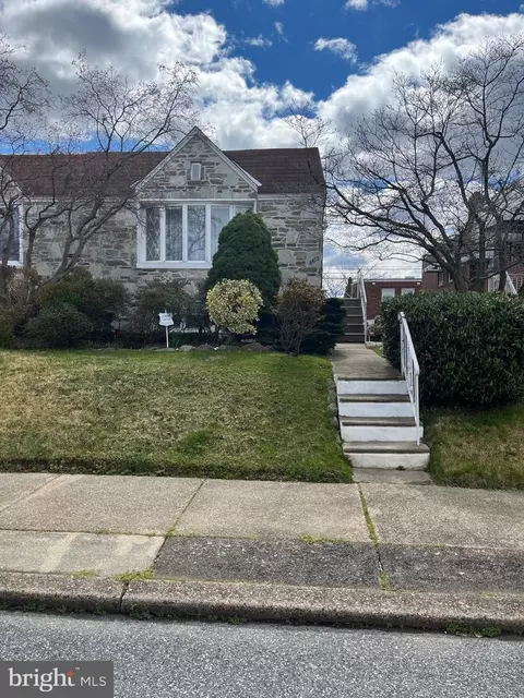 8813 Lister St, Philadelphia, PA 19152