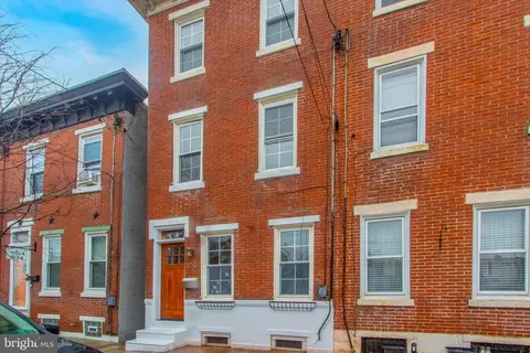 852 Almond St, Philadelphia, PA 19125