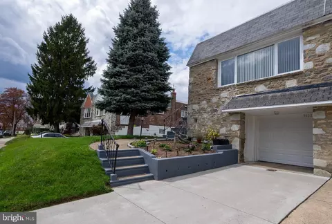 9932 Sandy Rd, Philadelphia, PA 19115