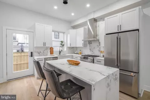 624 Cantrell St, Philadelphia, PA 19148