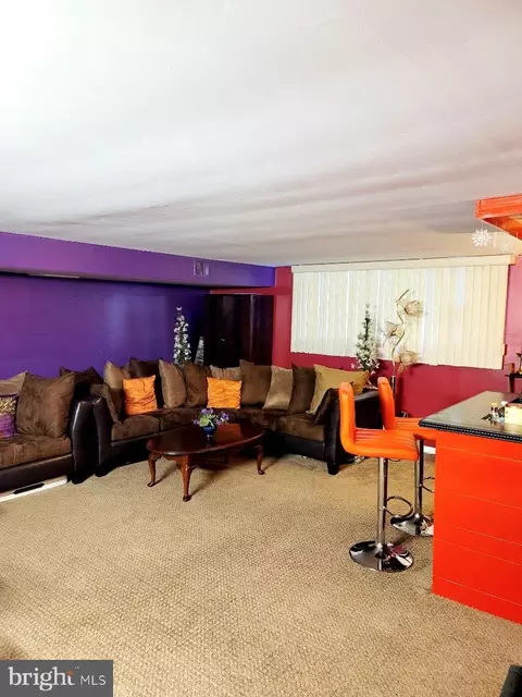 8609 Bustleton Ave, Philadelphia, PA 19152