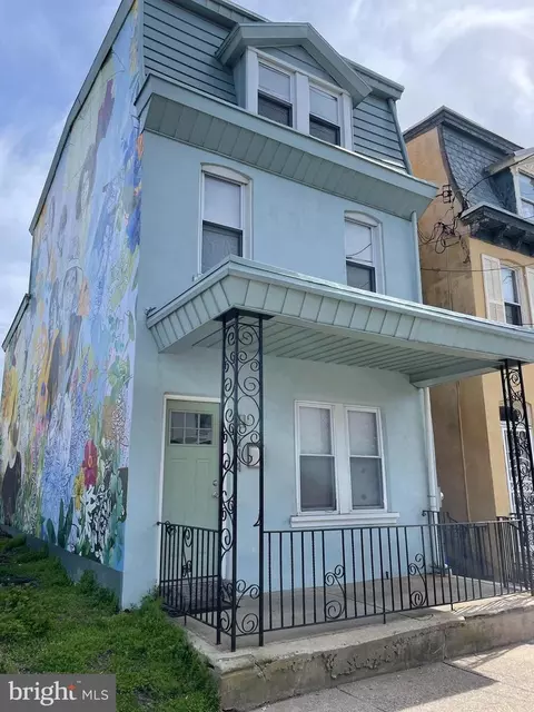 114 W Queen Ln, Philadelphia, PA 19144