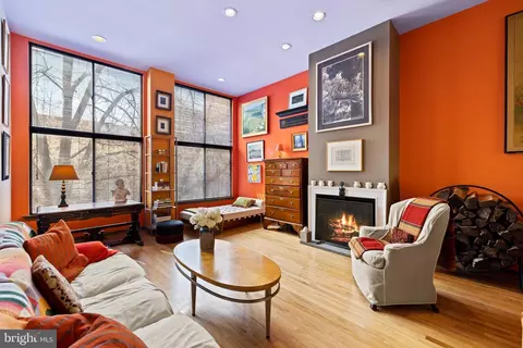 1933 Brandywine St, Philadelphia, PA 19130