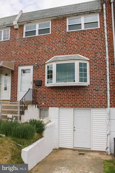 3610 Bandon Dr, Philadelphia, PA 19154