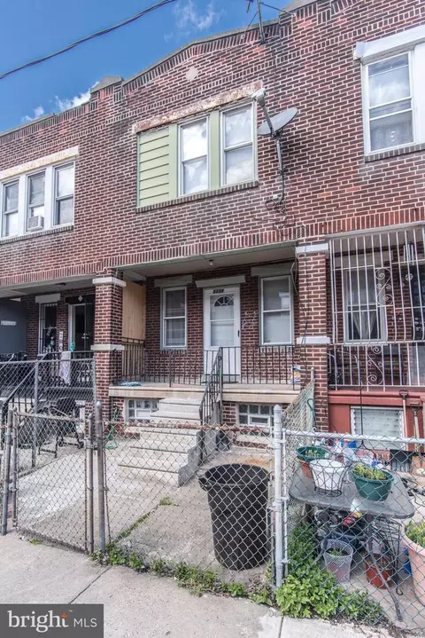 5238 Burton St, Philadelphia, PA 19124