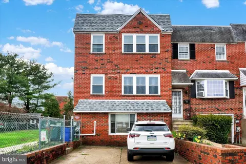 4134 Carteret Dr, Philadelphia, PA 19114