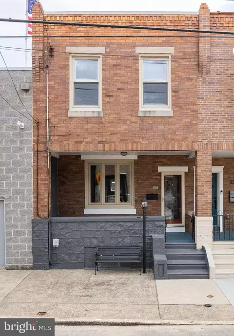 3337 E Thompson St, Philadelphia, PA 19134