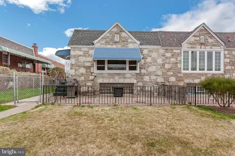 8833 Fairfield St, Philadelphia, PA 19152