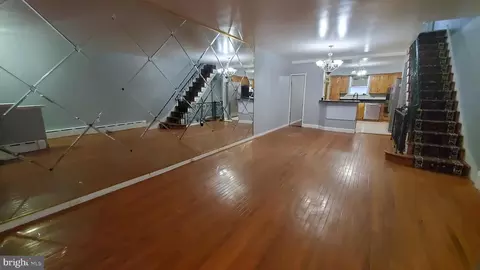 845 Jackson St, Philadelphia, PA 19148