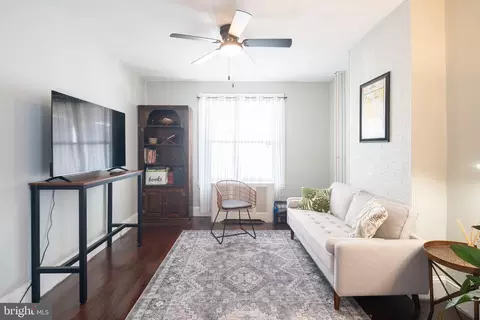 112 E Sharpnack St, Philadelphia, PA 19119