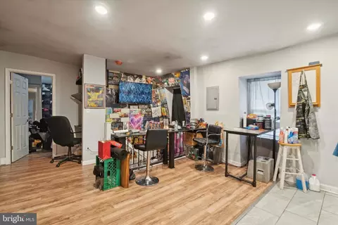 521 E Brinton St, Philadelphia, PA 19144