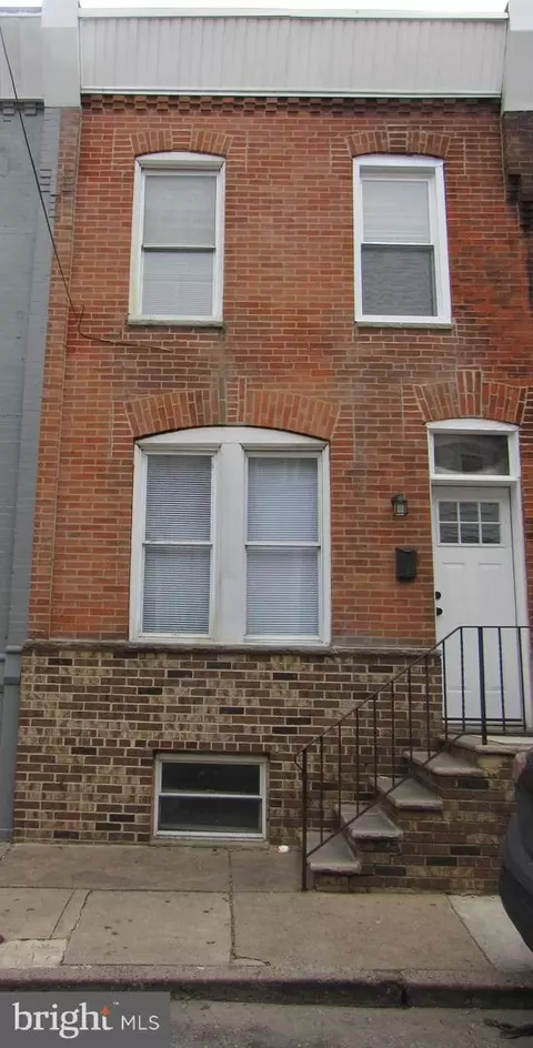 1605 S Taney St, Philadelphia, PA 19145