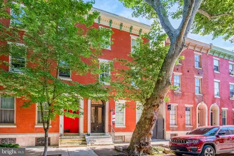 2013 Mount Vernon St, Philadelphia, PA 19130