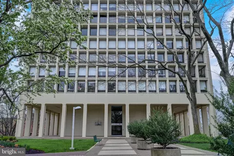 200 Locust St #27H, Philadelphia, PA 19106