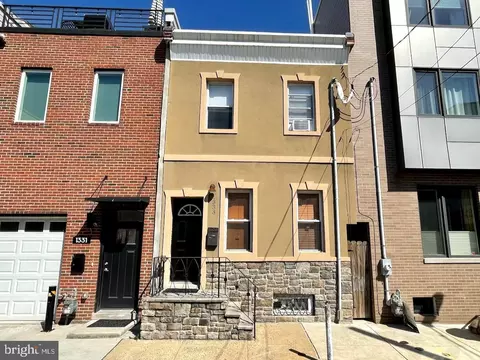 1333 S Opal St, Philadelphia, PA 19146