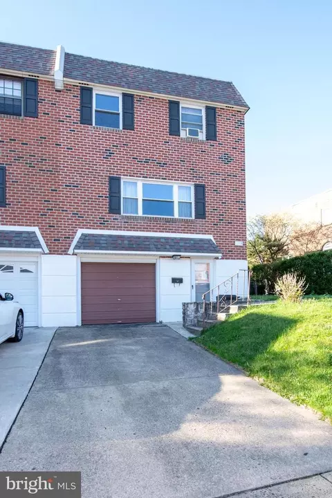 11155 Hendrix St, Philadelphia, PA 19116