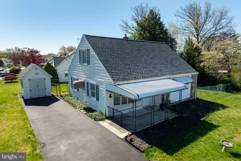 11005 Proctor Rd, Philadelphia, PA 19116