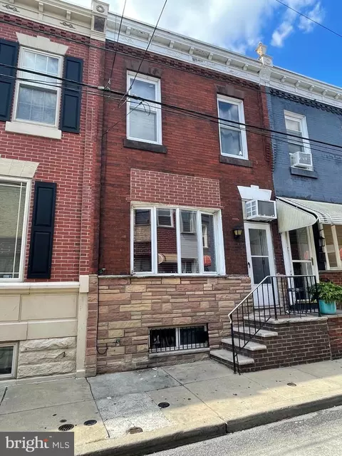2534 S Rosewood St, Philadelphia, PA 19145