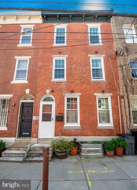 1916 Montrose St, Philadelphia, PA 19146
