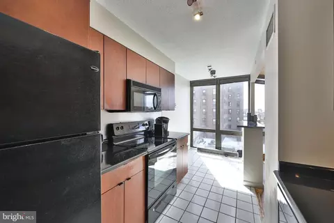 2018 32 Walnut St #6L, Philadelphia, PA 19103