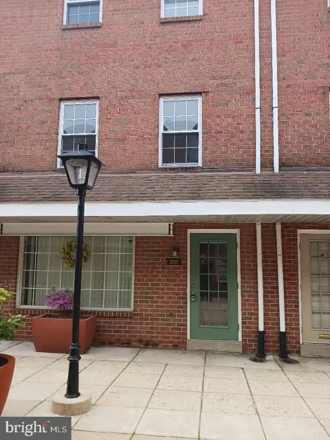 223 Mcclellan St, Philadelphia, PA 19148