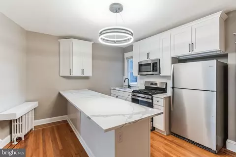 6133 N Franklin St, Philadelphia, PA 19120