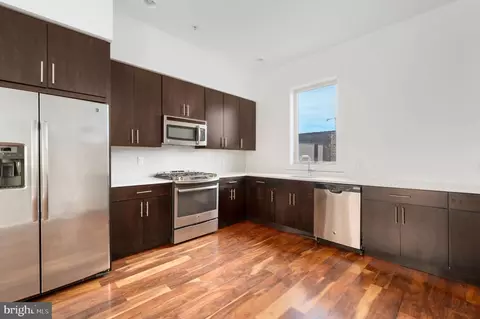 933 N 37 N Front St #2, Philadelphia, PA 19123