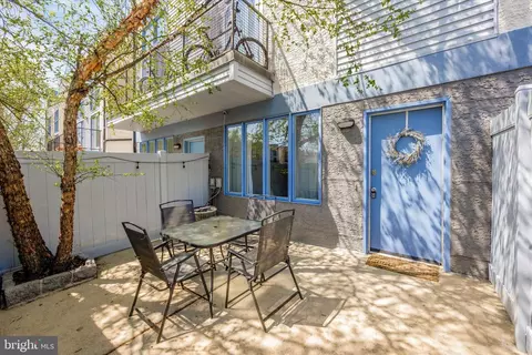 182 Gay St #603, Philadelphia, PA 19128