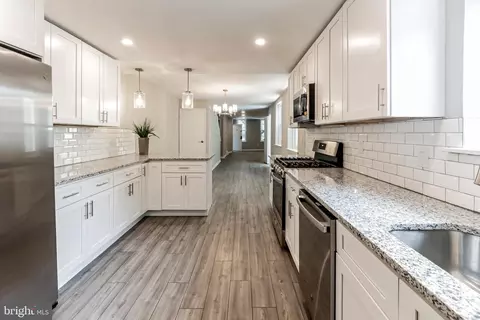 2014 Bainbridge St, Philadelphia, PA 19146