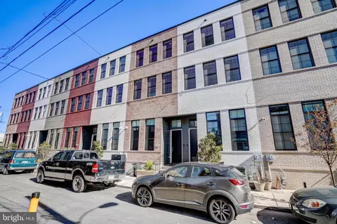 637 Mcclellan St, Philadelphia, PA 19148