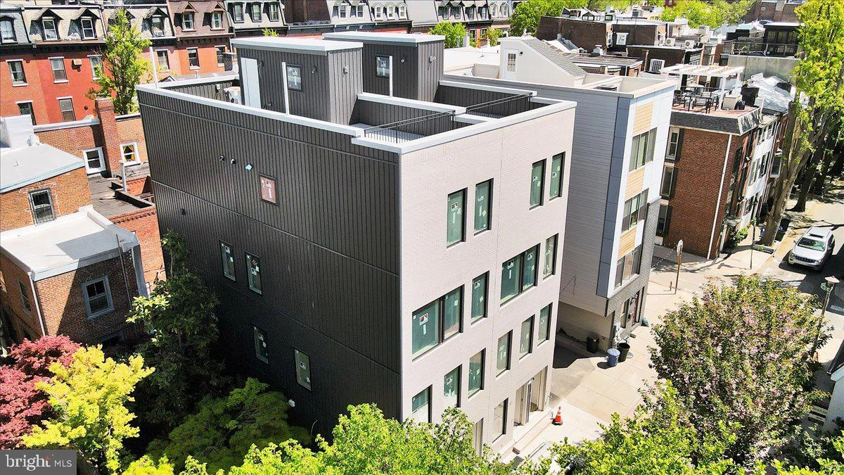 2035 Waverly St Unit 1  