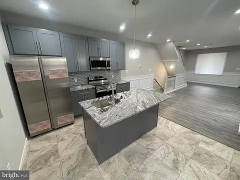 6732 Jackson St, Philadelphia, PA 19135