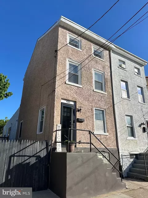 432 Lemonte St, Philadelphia, PA 19128