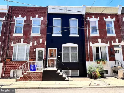 2328 S Warnock St, Philadelphia, PA 19148