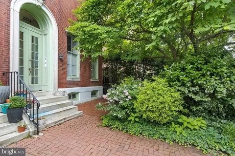 2229 Green St #2, Philadelphia, PA 19130