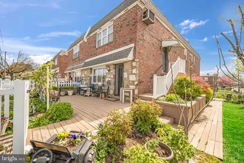 1700 Griffith St, Philadelphia, PA 19111