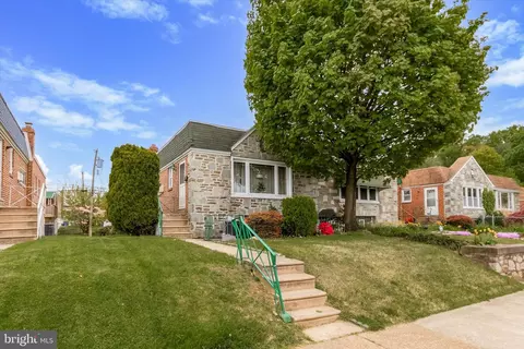 8817 Brous Ave, Philadelphia, PA 19152