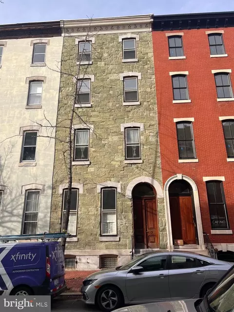 2325 Spruce St, Philadelphia, PA 19103