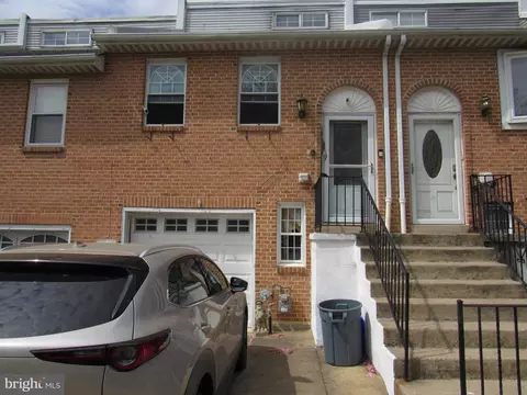 3704 Daner Ln, Philadelphia, PA 19114
