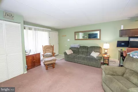 7736 Rockwell Ave, Philadelphia, PA 19111