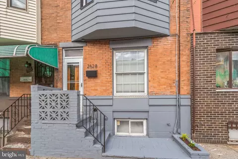 2628 S 8th St, Philadelphia, PA 19148